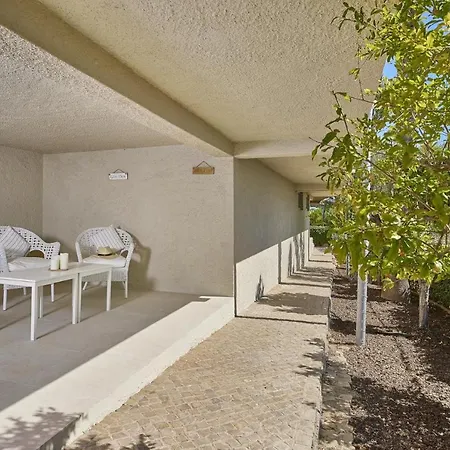 Sleeps 6 Wifi