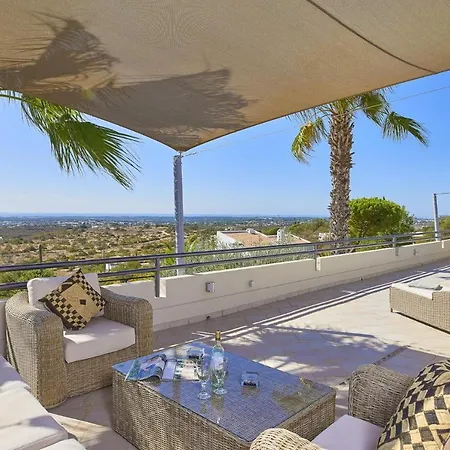 Sleeps 6 Wifi * Estoi