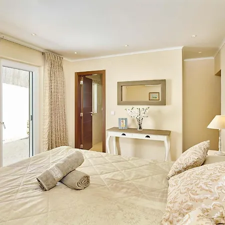 Sleeps 6 Wifi *